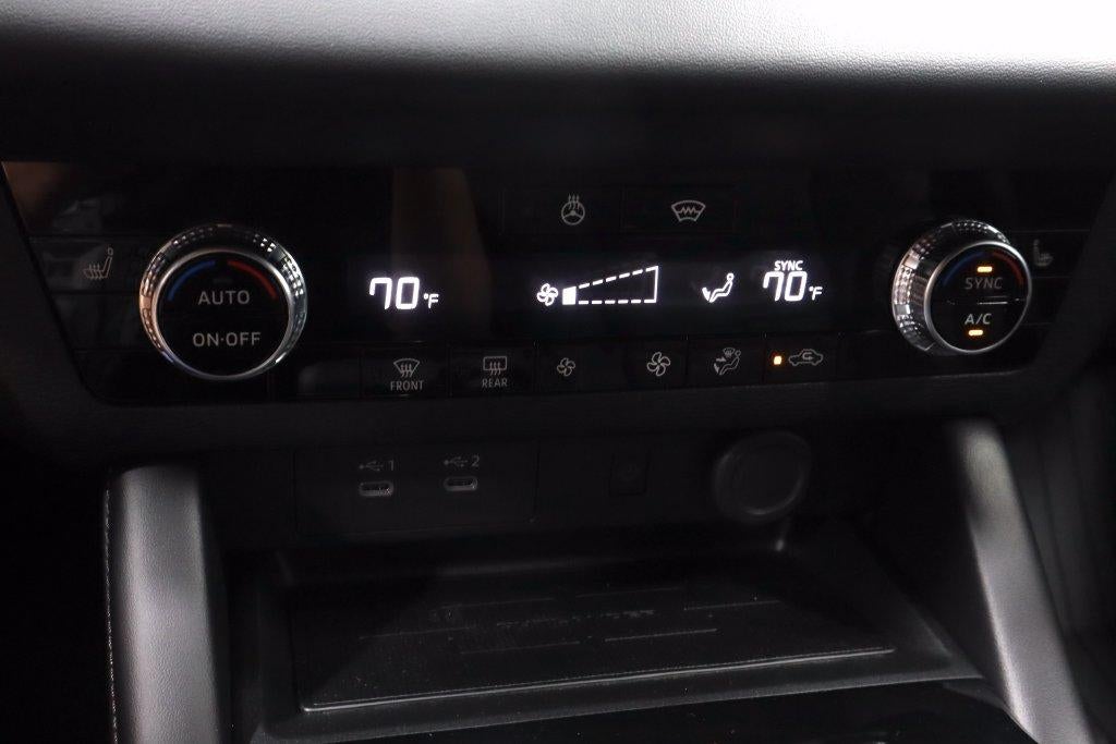 2026 Mitsubishi Outlander LE