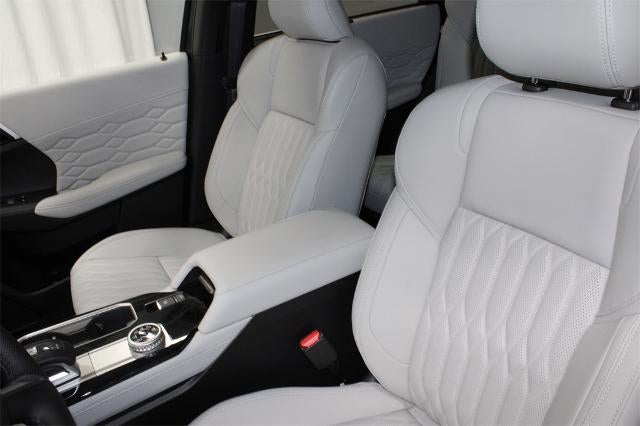 2025 Mitsubishi Outlander SEL