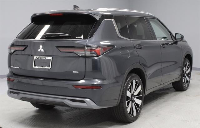 2025 Mitsubishi Outlander SEL