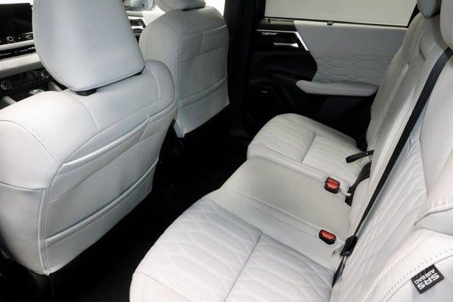 2026 Mitsubishi Outlander SEL