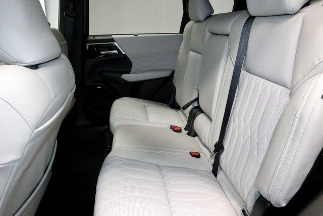 2026 Mitsubishi Outlander SEL