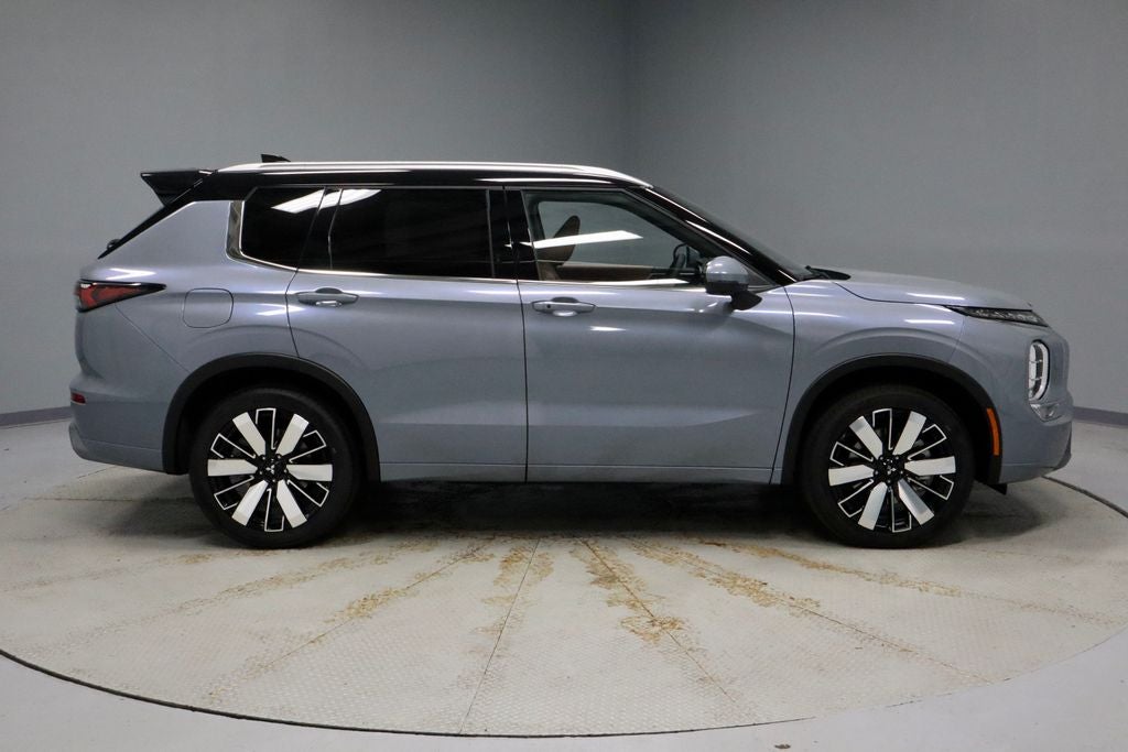 2026 Mitsubishi Outlander SEL