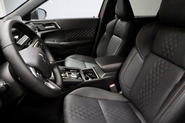 2025 Mitsubishi Outlander Plug-In Hybrid SEL Black Edition