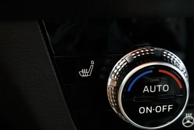 2025 Mitsubishi Outlander Plug-In Hybrid SEL Black Edition