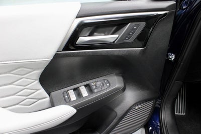 2026 Mitsubishi Outlander Plug-In Hybrid SEL