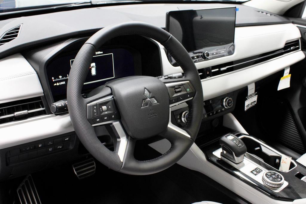 2026 Mitsubishi Outlander Plug-In Hybrid SEL