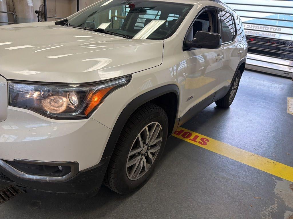 2017 GMC Acadia SLE