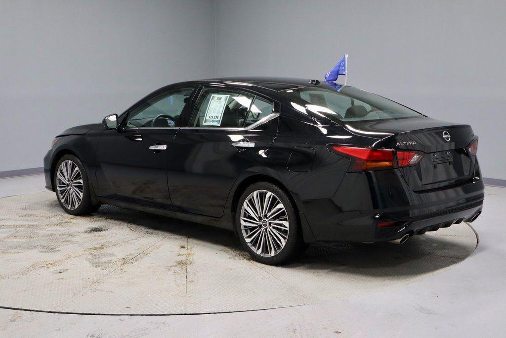 2025 Nissan Altima SL
