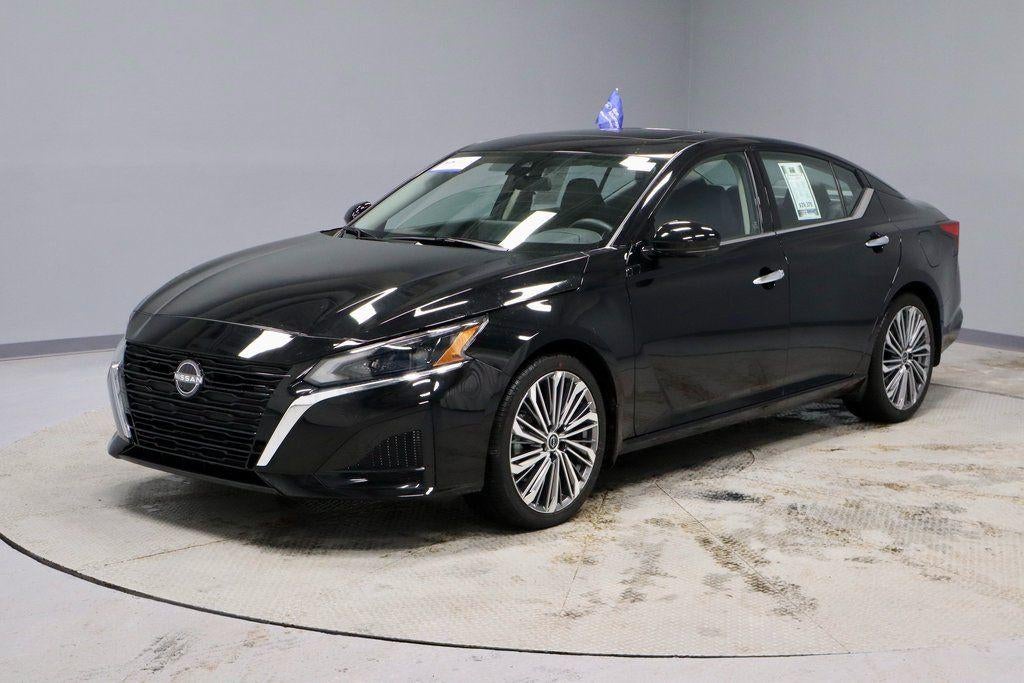 2025 Nissan Altima SL