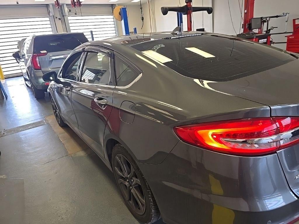 2020 Ford Fusion SEL