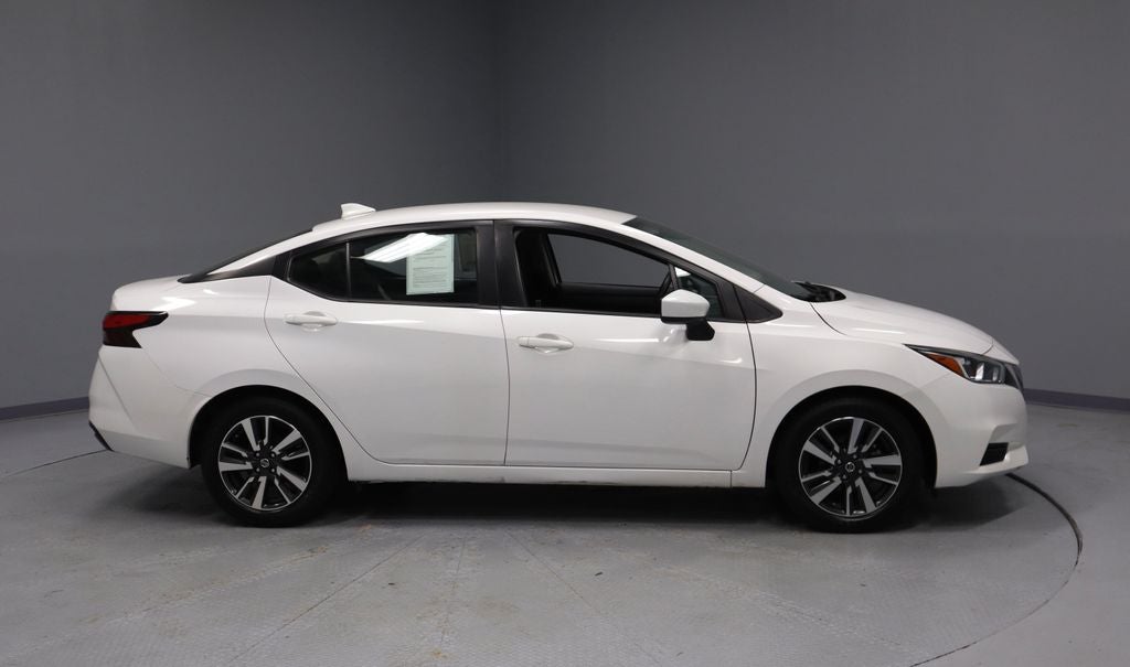 2022 Nissan Versa SV