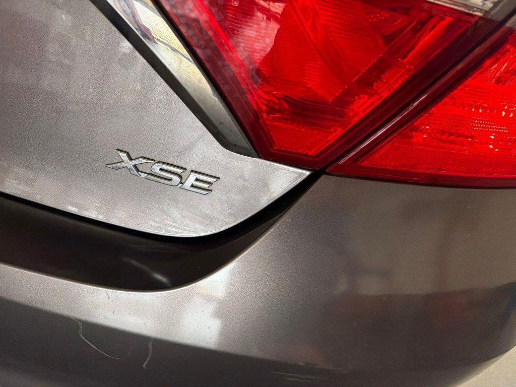 2015 Toyota Camry XSE