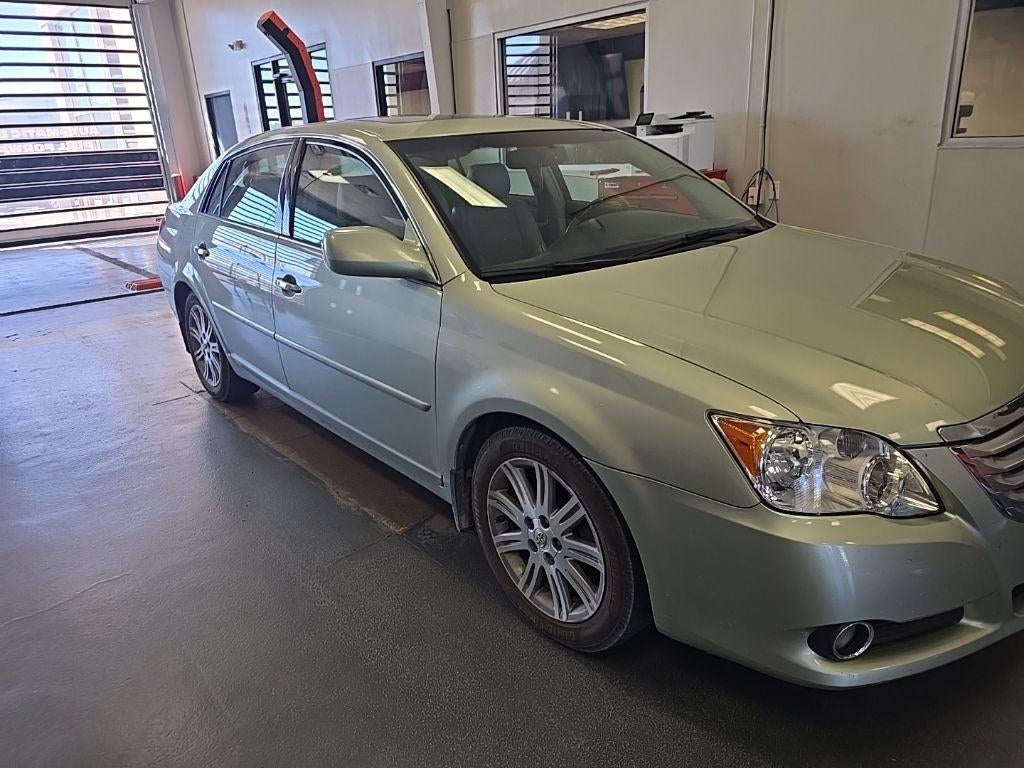 2008 Toyota Avalon XLS