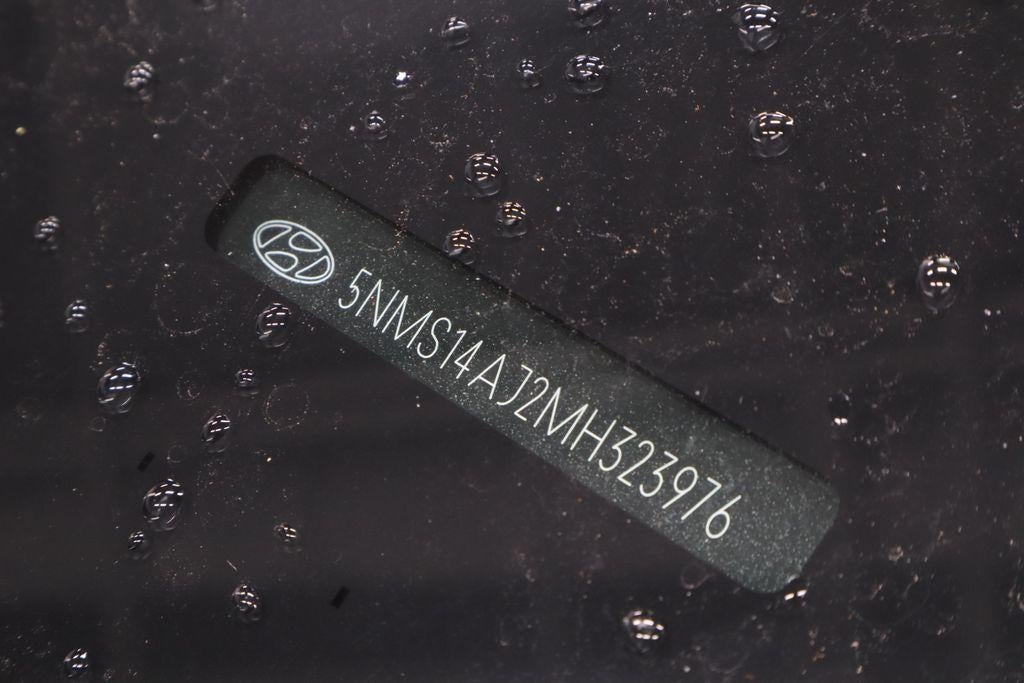 2021 Hyundai SANTA FE SE