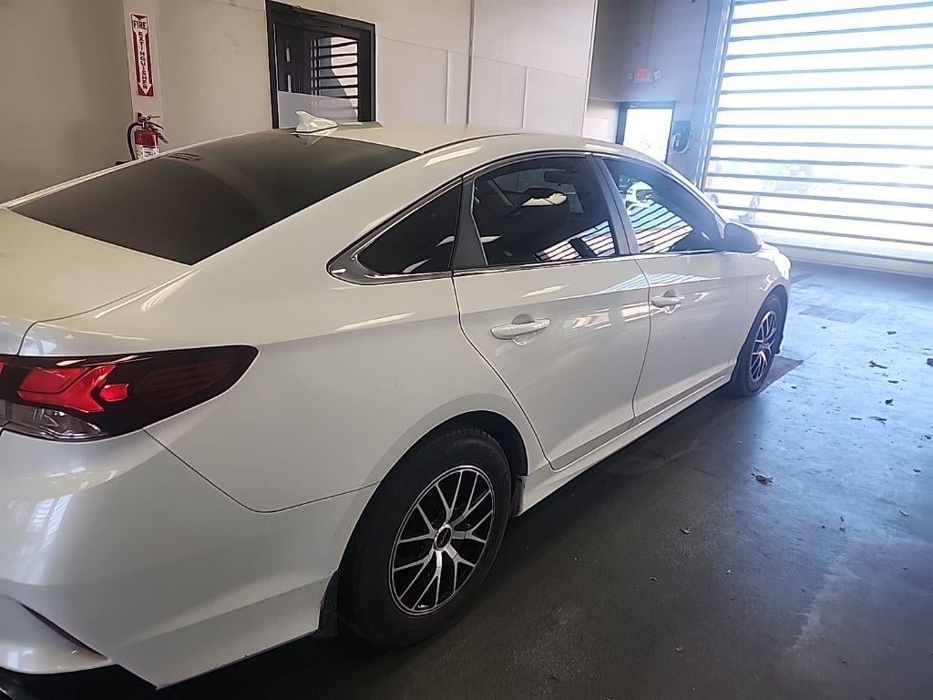 2018 Hyundai SONATA SE