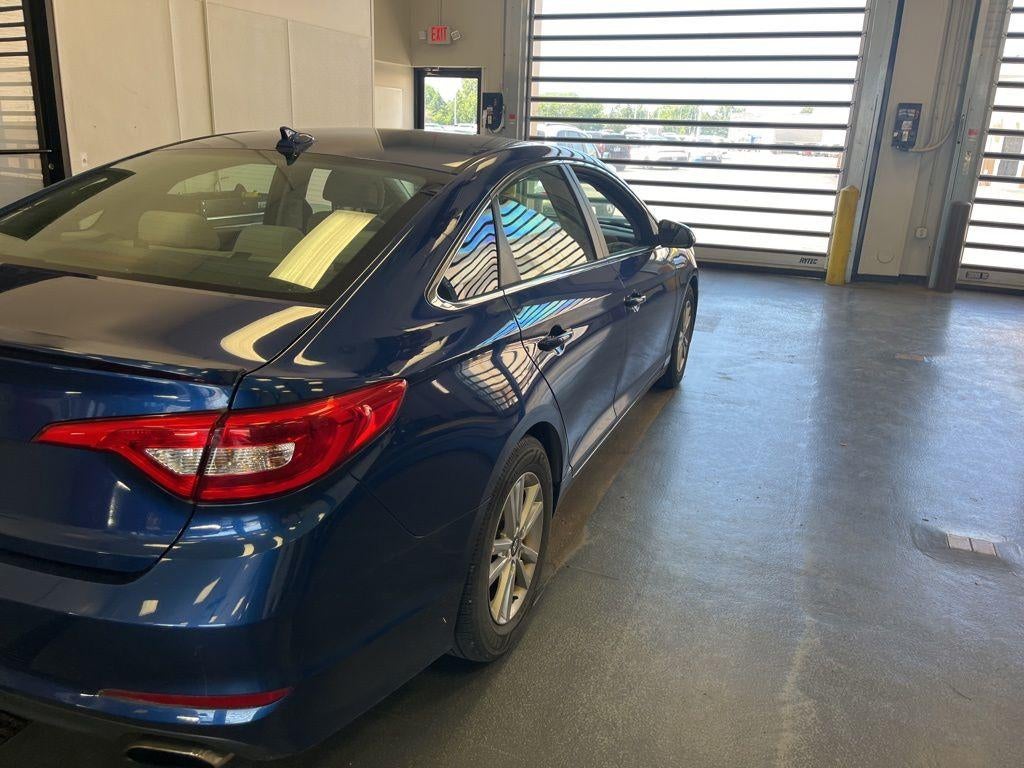 2017 Hyundai SONATA SE