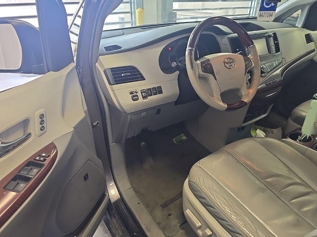 2011 Toyota Sienna Ltd