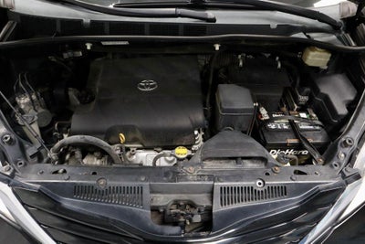 2016 Toyota Sienna LE