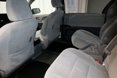 2016 Toyota Sienna LE