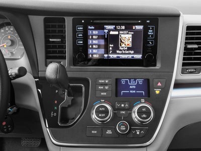 2016 Toyota Sienna LE