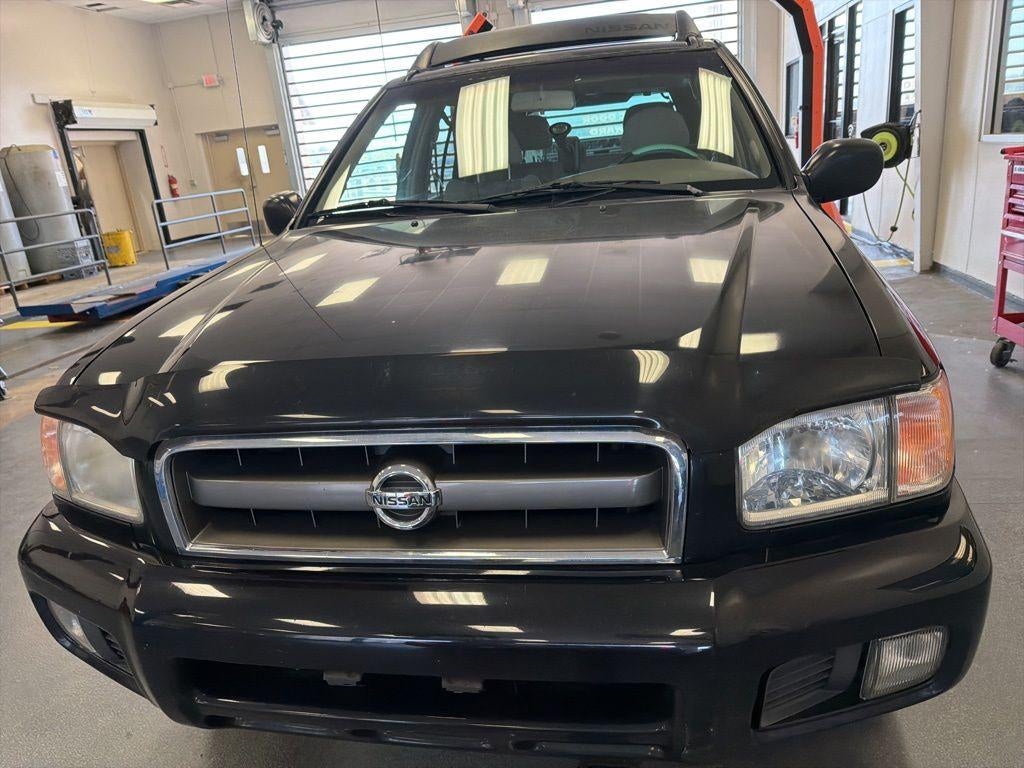 2002 Nissan Pathfinder SE