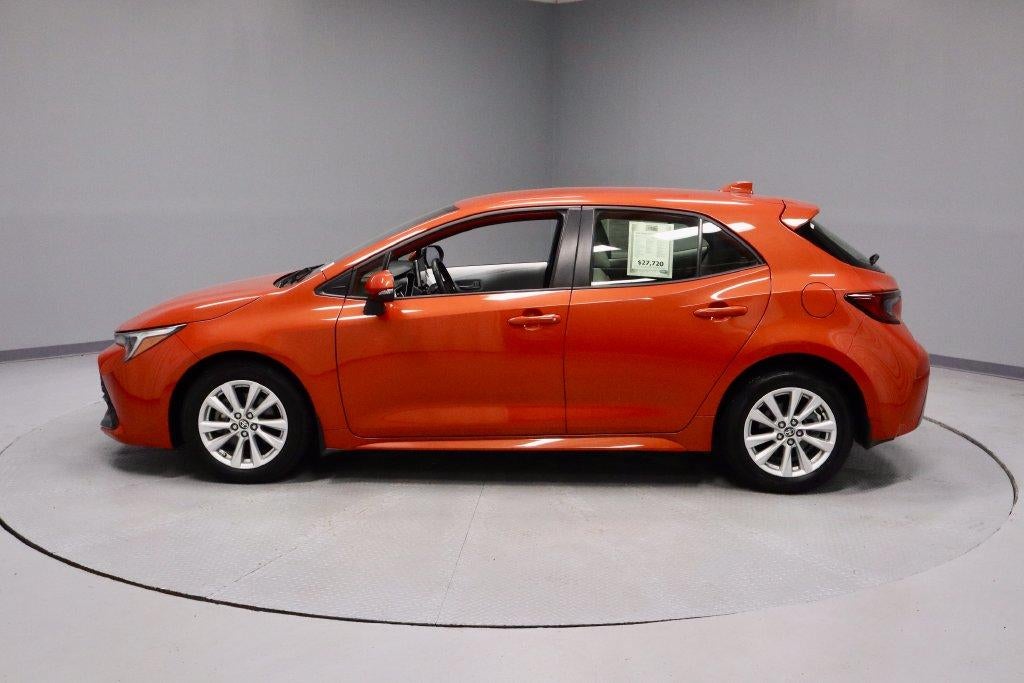 2025 Toyota Corolla Hatchback SE