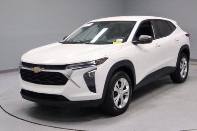 2025 Chevrolet Trax LS