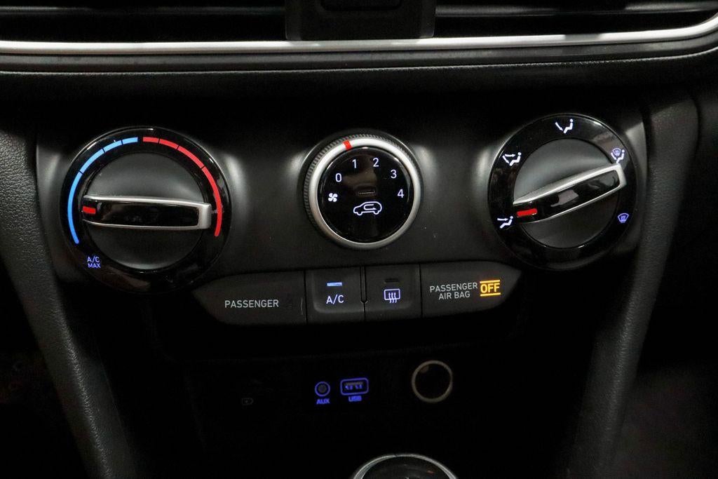 2020 Hyundai KONA SEL