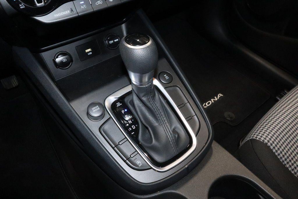 2022 Hyundai KONA SE