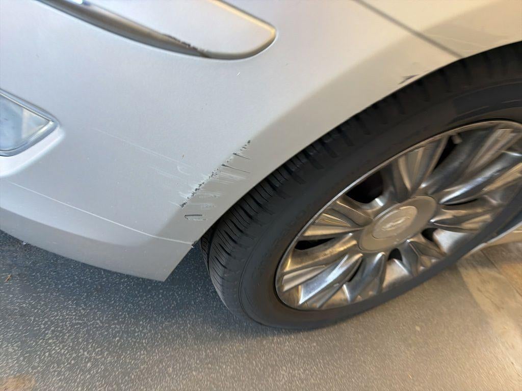 2009 Hyundai GENESIS Base