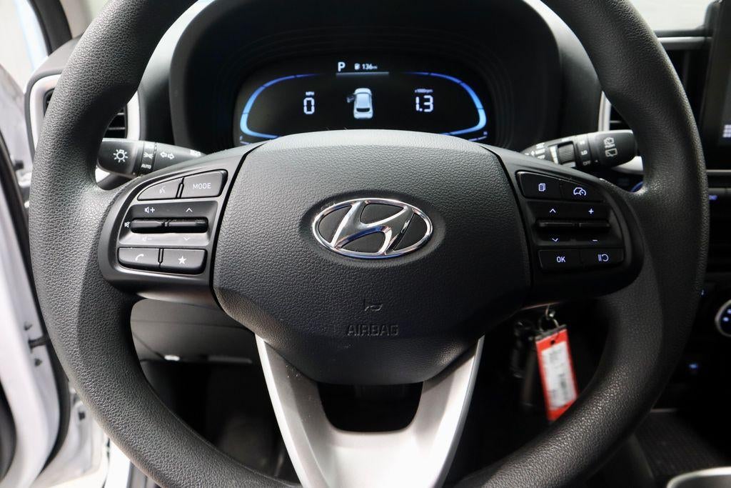 2023 Hyundai VENUE SE