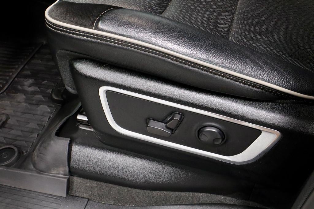2023 RAM 1500 Laramie 4x4 Crew Cab 5'7" Box