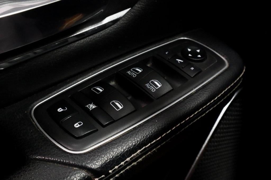 2021 RAM 1500 Laramie 4x4 Crew Cab 6'4" Box