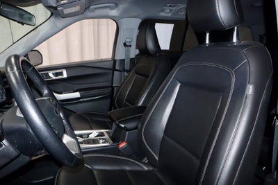2023 Ford Explorer XLT 4WD