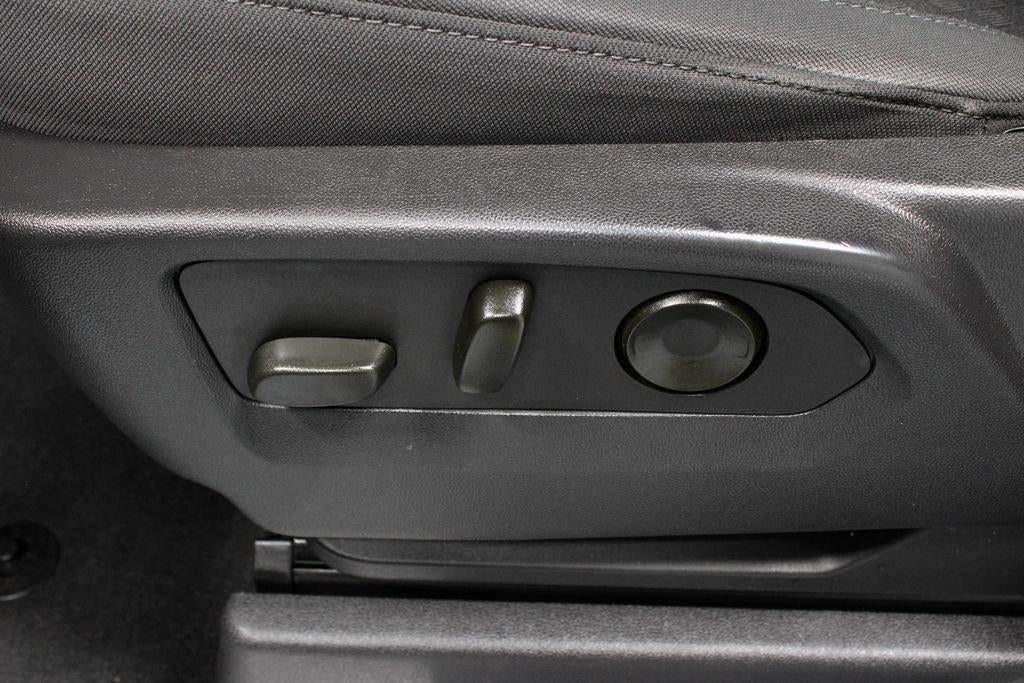 2022 Chevrolet Silverado 1500 Crew Cab Short Box 4-Wheel Drive LT 2FL