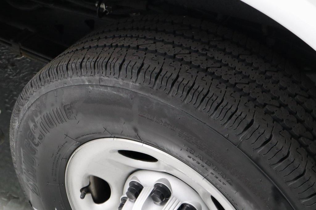 2024 GMC Savana Cargo Van 2500 Regular Wheelbase Rear-Wheel Drive