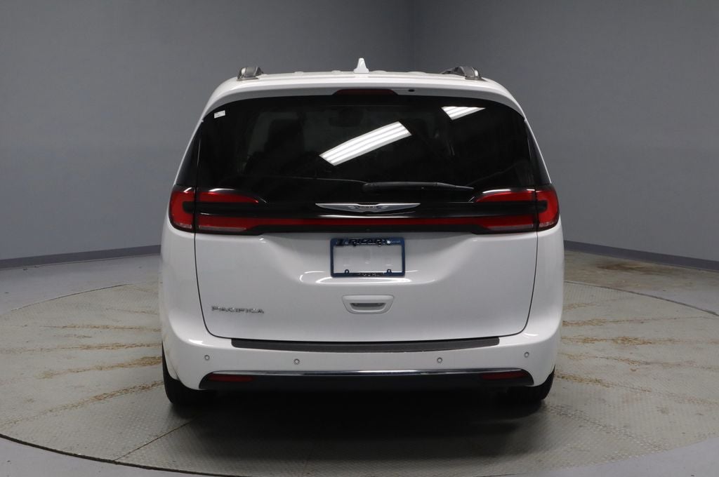 2022 Chrysler Pacifica Touring L FWD