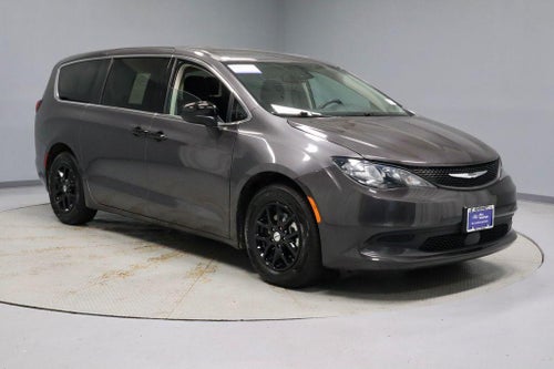 2023 Chrysler Voyager LX FWD