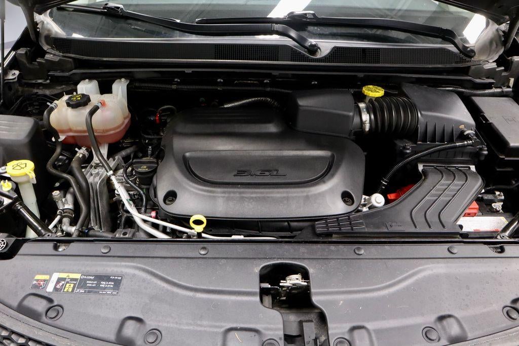2023 Chrysler Voyager LX FWD