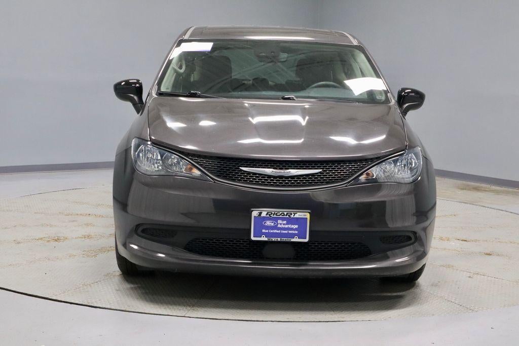2023 Chrysler Voyager LX FWD