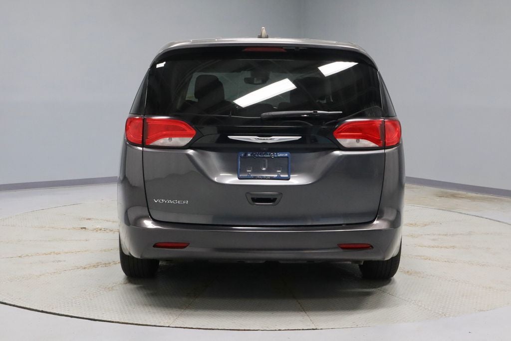 2023 Chrysler Voyager LX FWD