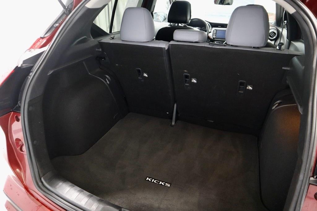 2023 Nissan Kicks SR FWD