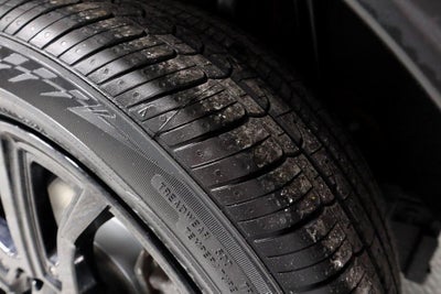 2023 Nissan Kicks SR FWD