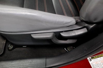 2023 Nissan Kicks SR FWD