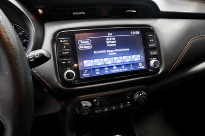 2023 Nissan Kicks SR FWD