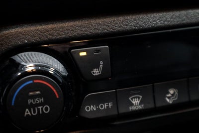 2023 Nissan Kicks SR FWD