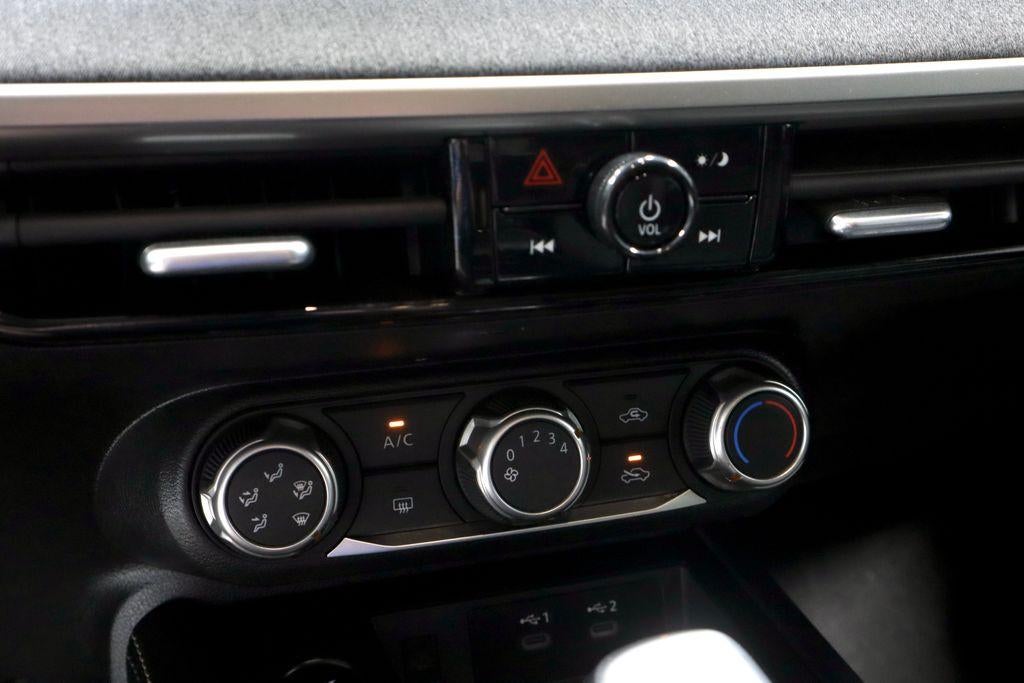 2025 Nissan Kicks SV AWD