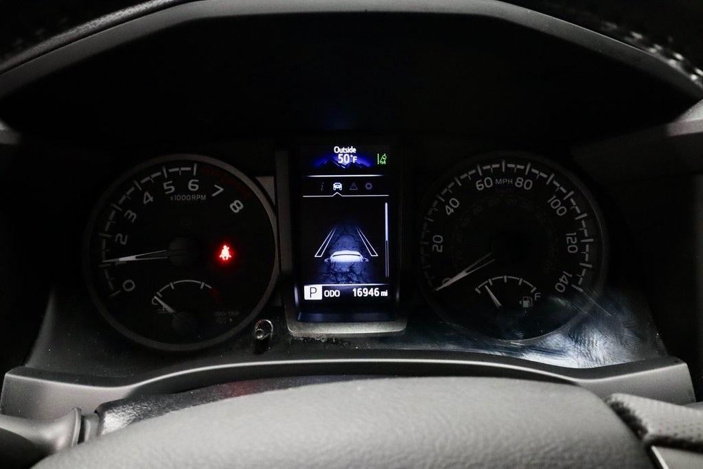 2022 Toyota Tacoma 4WD 4WD TRD Sport Double Cab 5' Bed V6 MT (Natl)