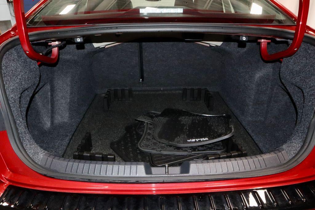 2023 Volkswagen Jetta SE Auto