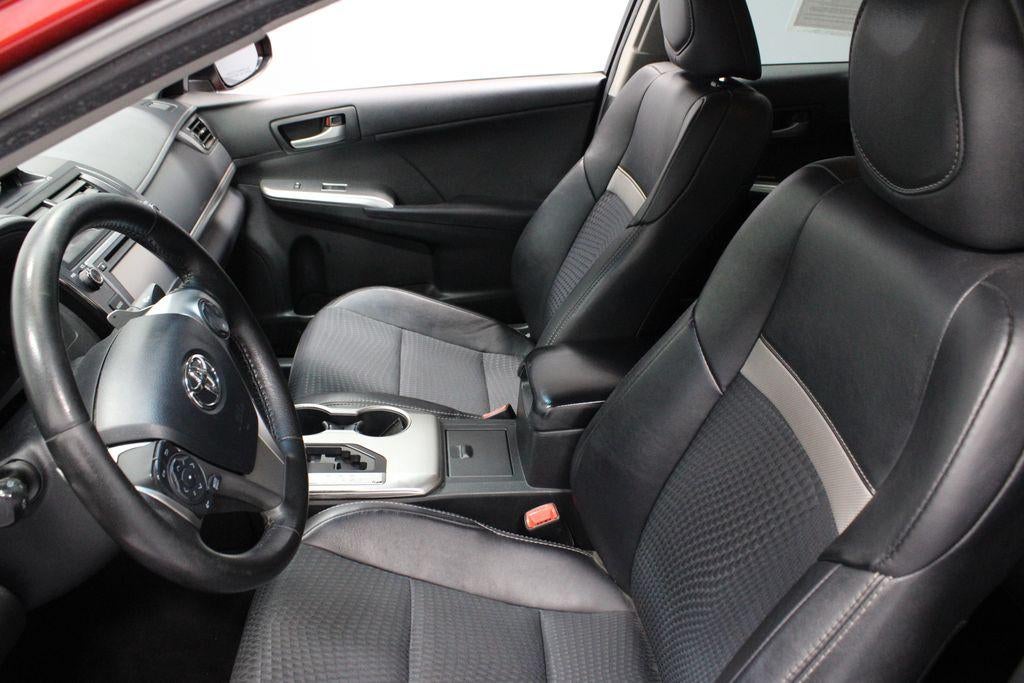 2012 Toyota Camry 4dr Sdn I4 Auto SE (Natl)